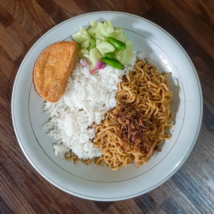 Mie Goreng + Telur + Nasi